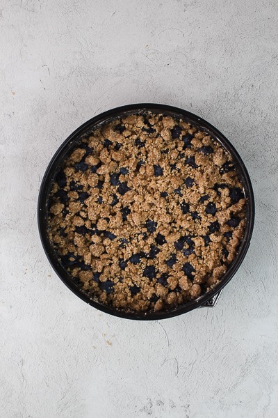 crumb topping added on top of blueberries